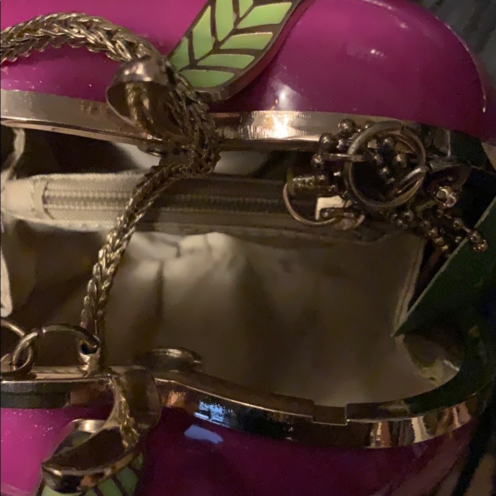 Kate Spade Apple Clutch ๐ - Picture 6 of 6